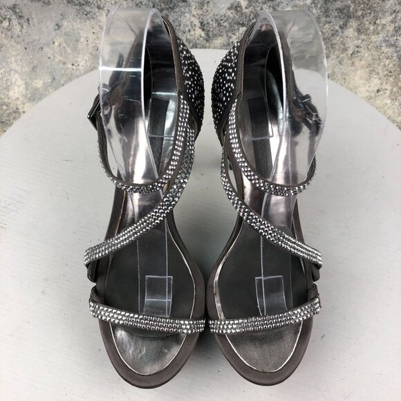 BCBGMaxAzria Women's Size 7B Peeking Grey Silver Fabric Embellished Heels - Picture 3 of 15